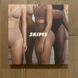 SKIMS Core Control Thong Shapewear - Ochre S/M - NWT